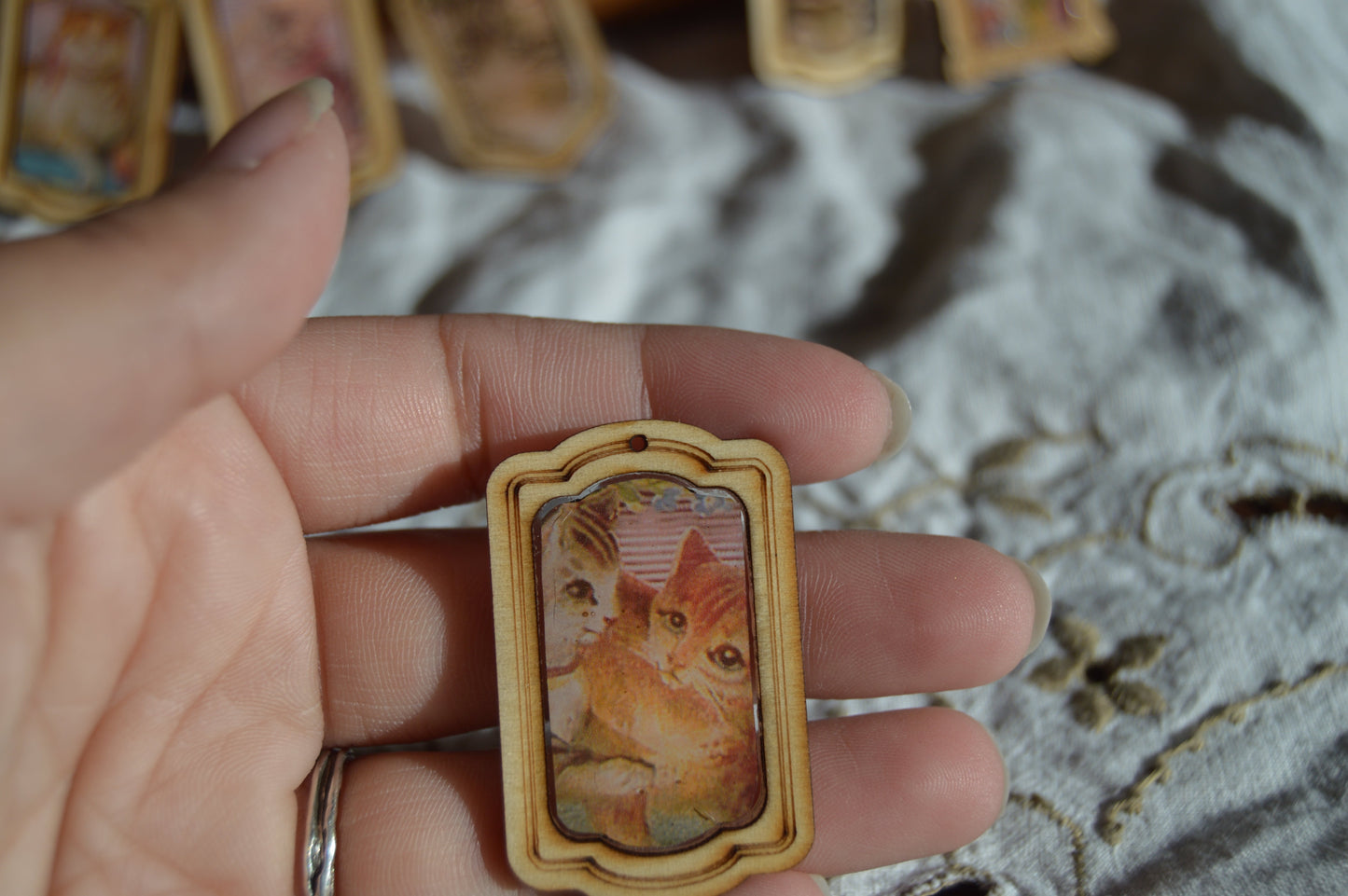 vintage cat picture pendants