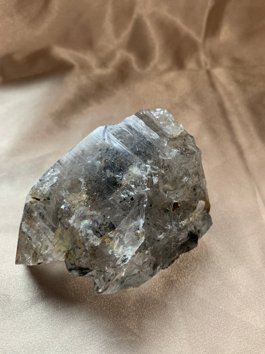 clear quartz with enhydro