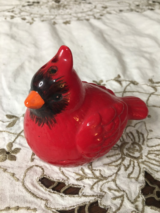 cardinal pepper shaker