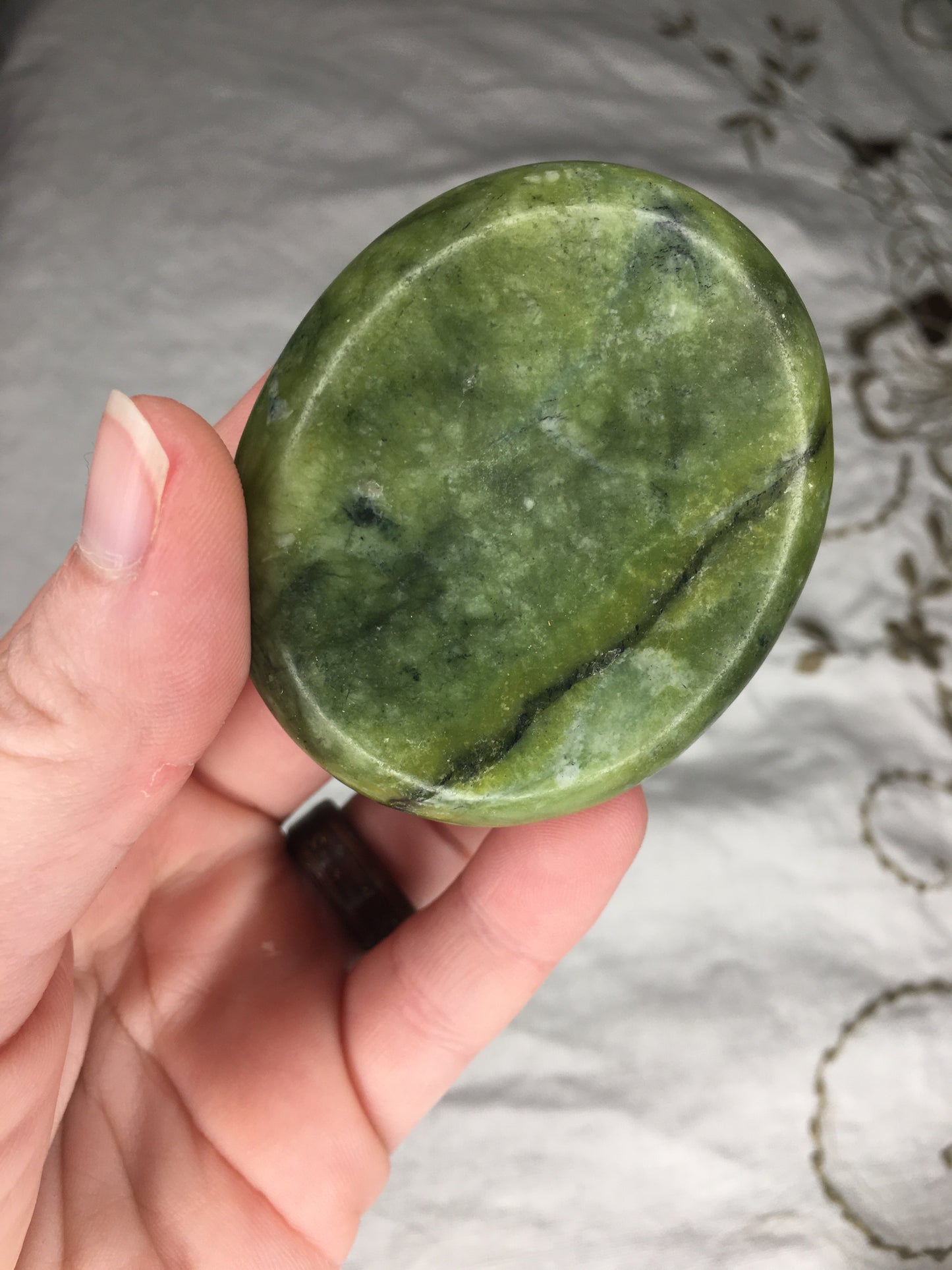 nephrite jade palmstones