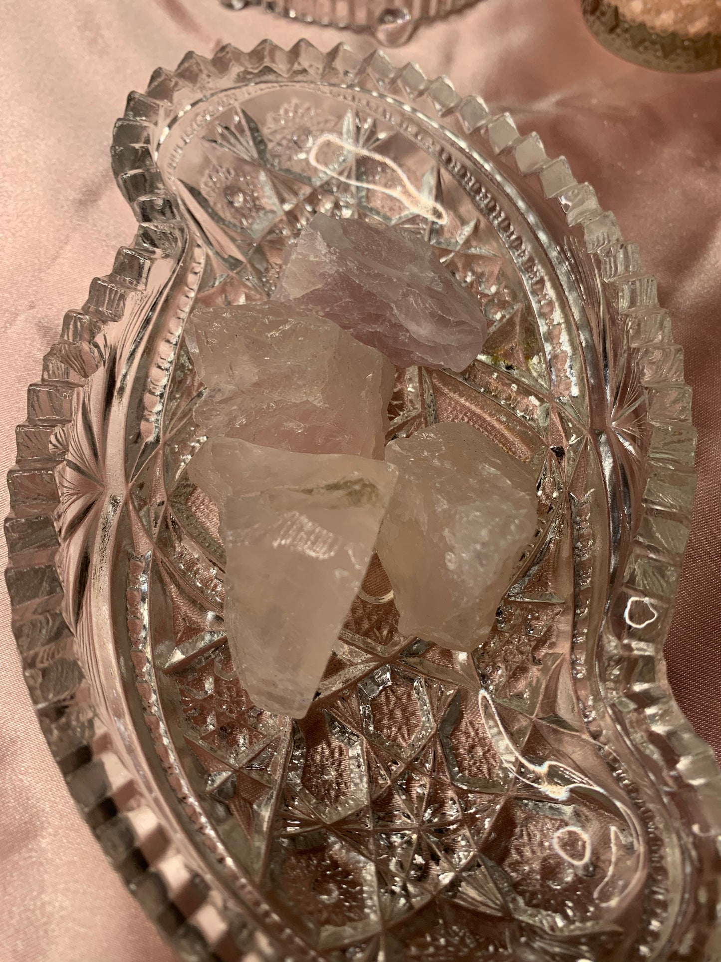 rose quartz raw pieces