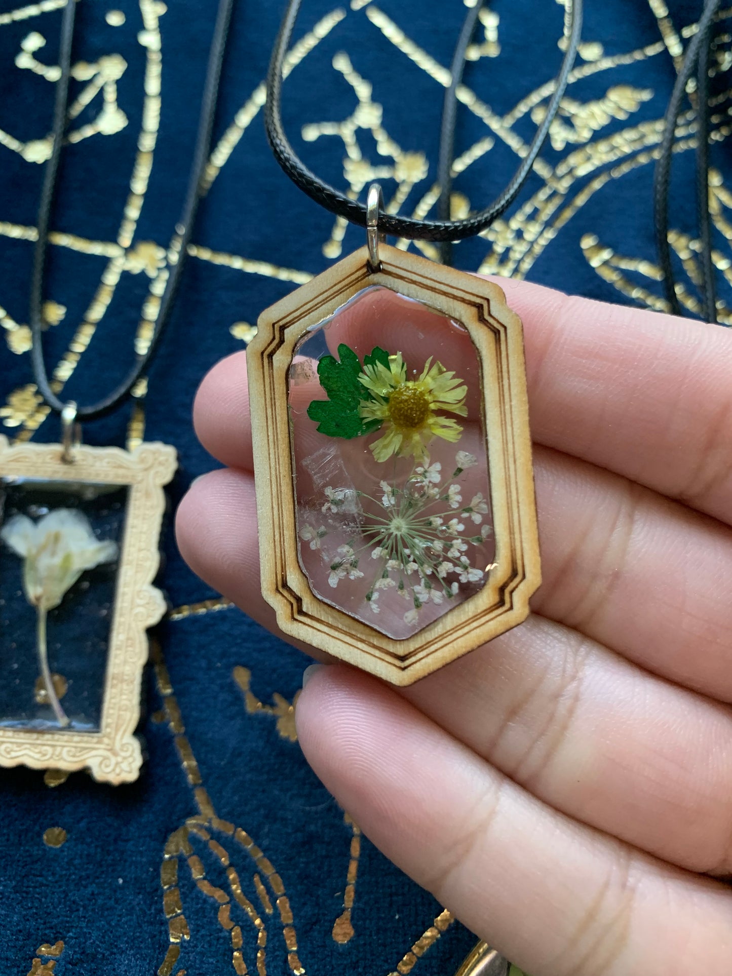 resin pressed flower pendants
