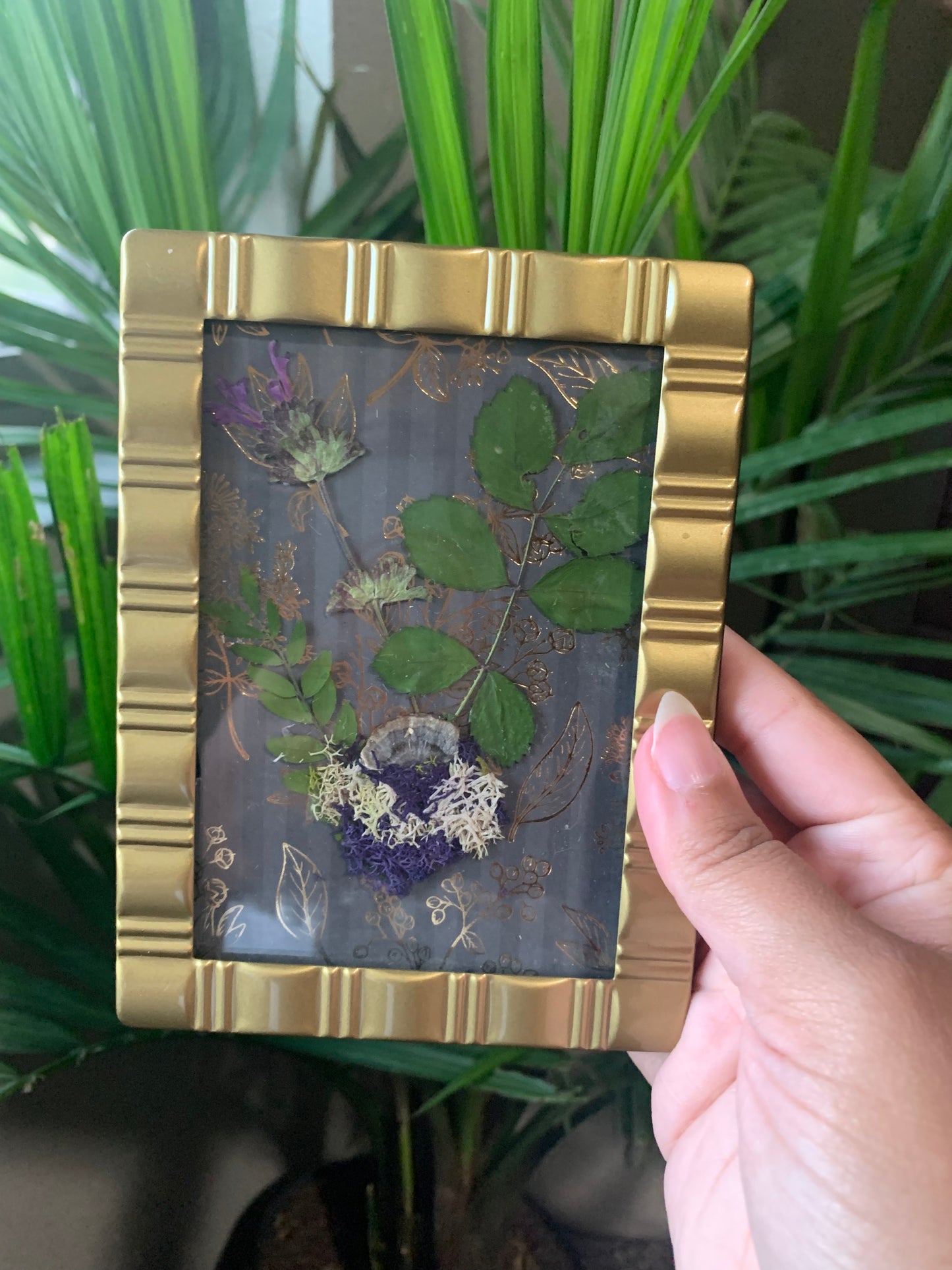 pressed flower frame