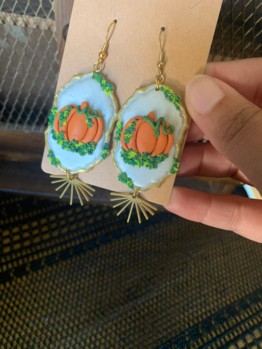 “pumpkin patch” earrings