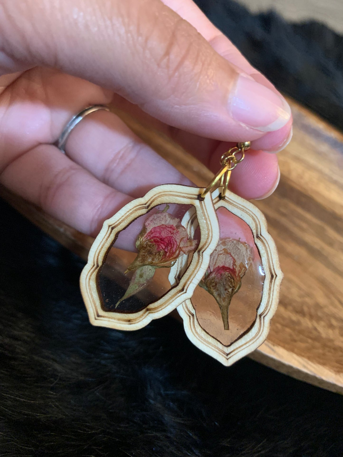 wooden frame pressed flower earrings