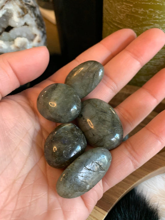 tumbled labradorite